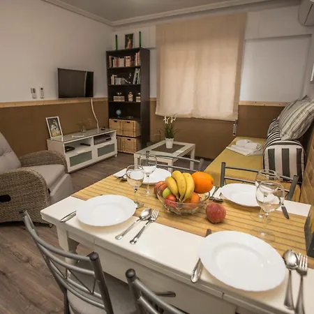 Unique Apt. W/pool- Across The Beach-wifi-a/c Apartment
